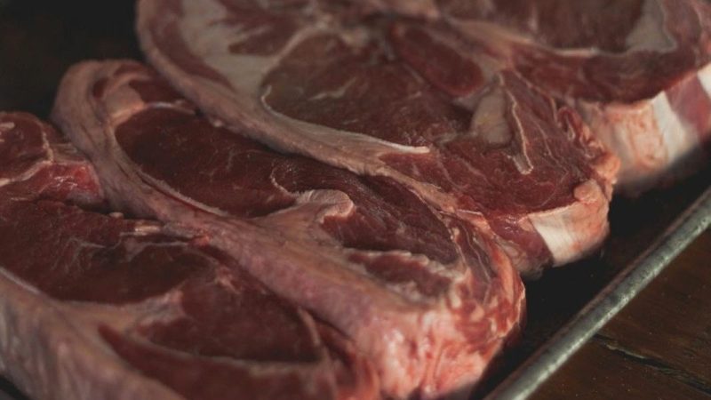What is the Difference Between Dry Aging and Wet Aging Grass fed Beef?